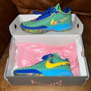 Nike LeBron xx se (gs) … size boys 5Y.. green and multi color